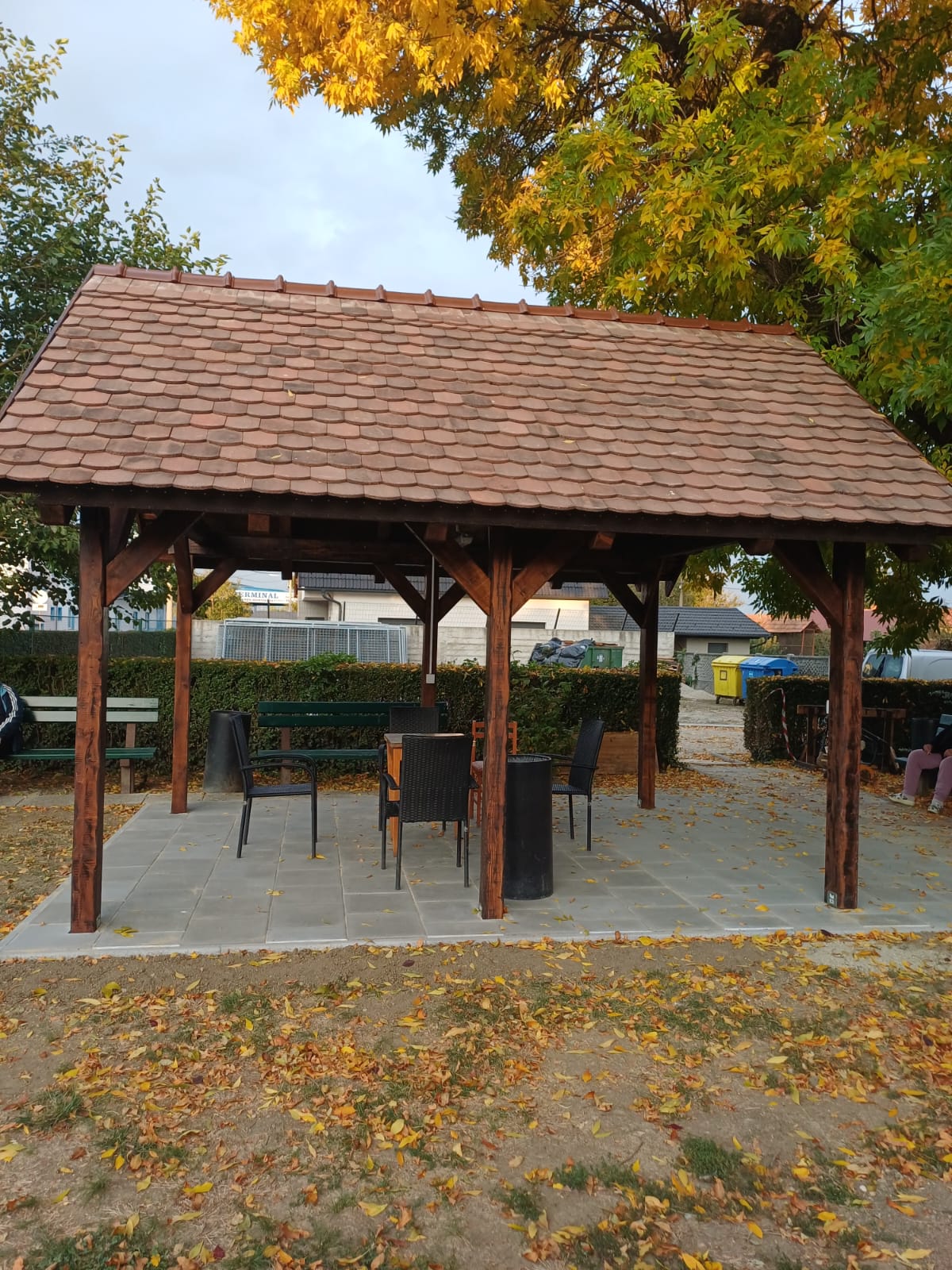 image001